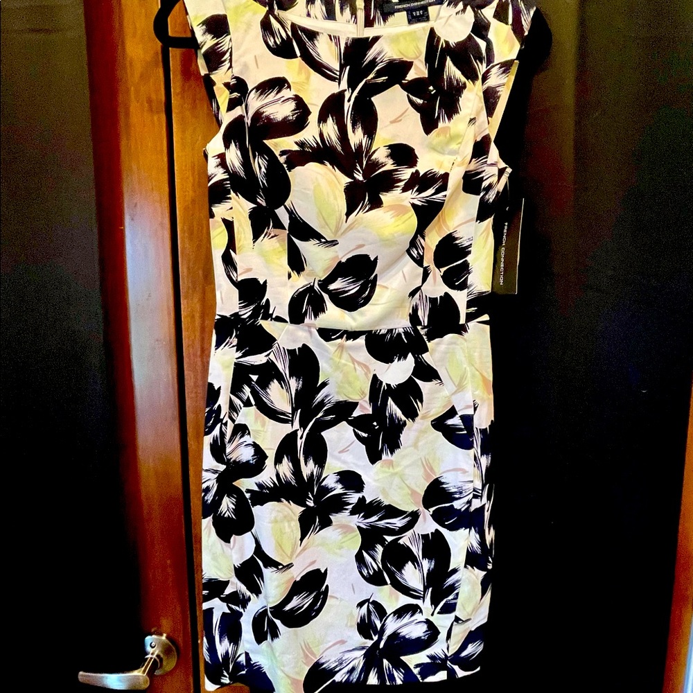 FRENCH CONNECTION DRESS - SIZE 4 - NWT